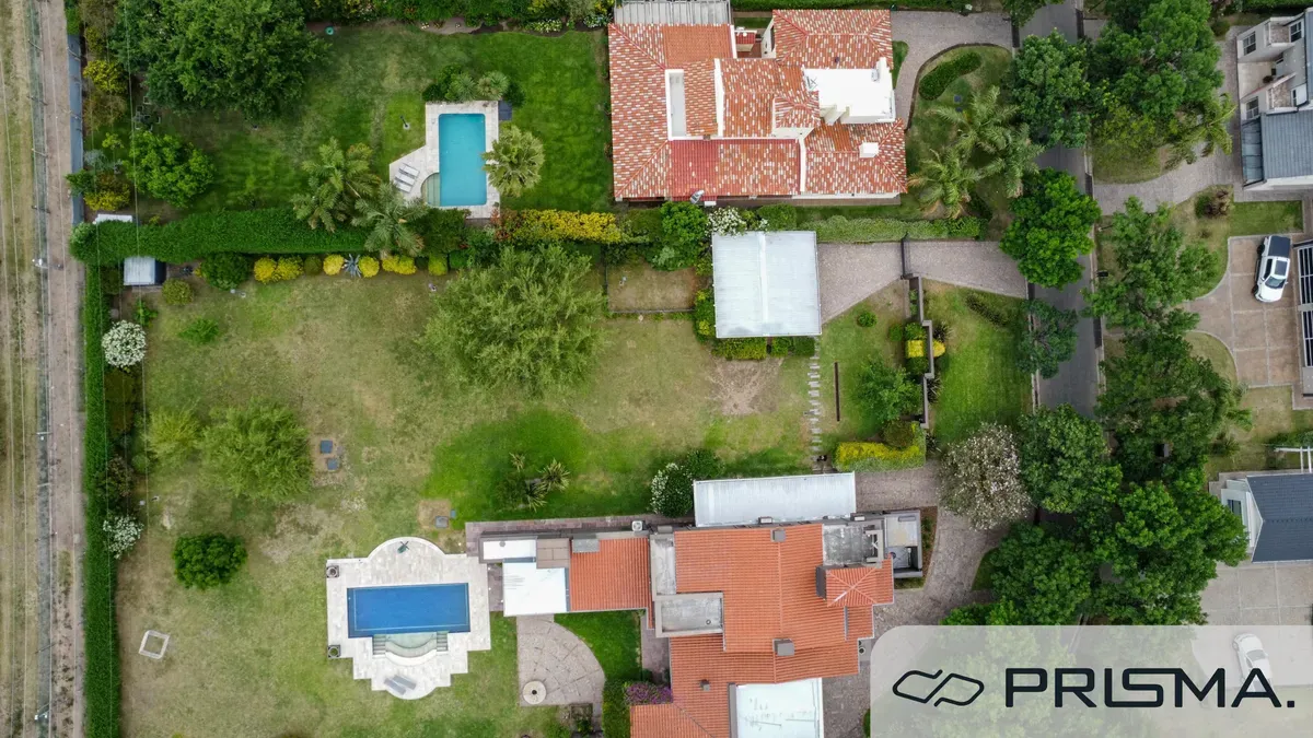 594aab06-8cd5-42d8-9af4-78996acb6022.webp